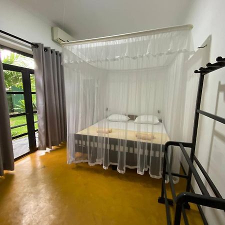 Pearl Villa Rooms And Hostel Унаватуна Екстериор снимка